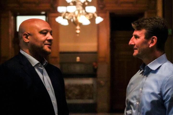Vance discusses redistricting in meeting with Braun, Indiana GOP leaders