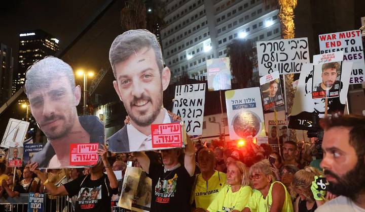 Israelíes piden cese al fuego que permita liberación de secuestrados por Hamás
