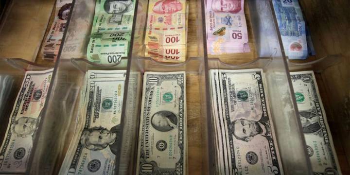 El “Súper peso” se mantiene estable frente al dólar al cierre de este jueves 28 de agosto