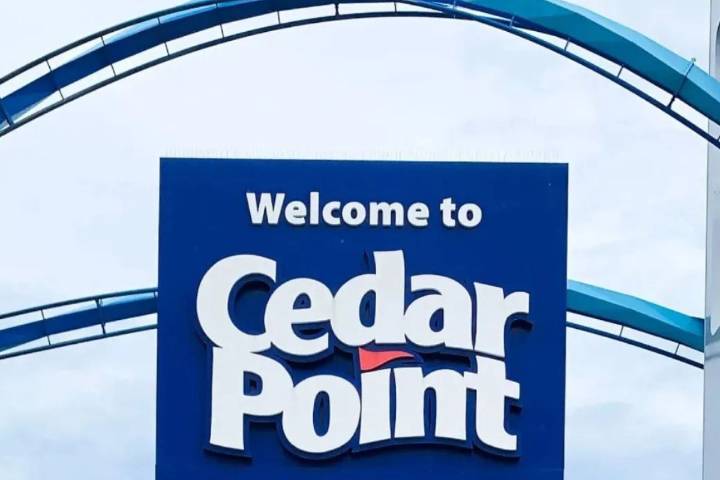 Six Flags Theme Parks to Charge Extra for Haunted Attractions During Halloween Events