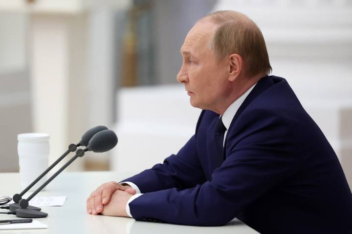 Putin alaba los "sinceros esfuerzos" de EE.UU. para poner fin a los combates en Ucrania