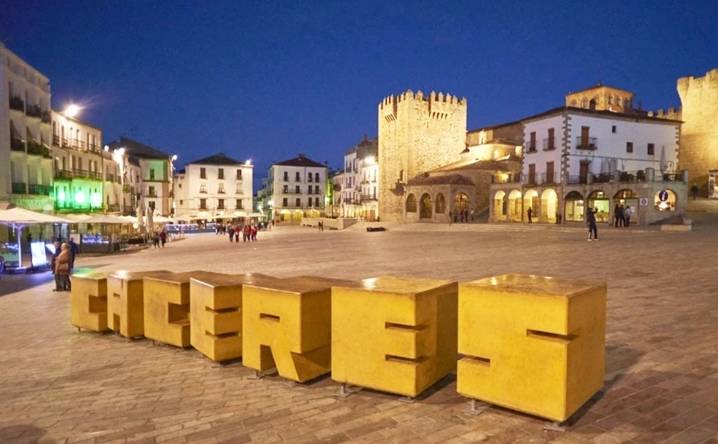 Críticas al turismo en Cáceres: “No hay estrategia, se necesitan proyectos e iniciativas”