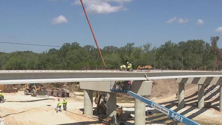 Crews make progress on new RM 1431 bridge over Cow Creek