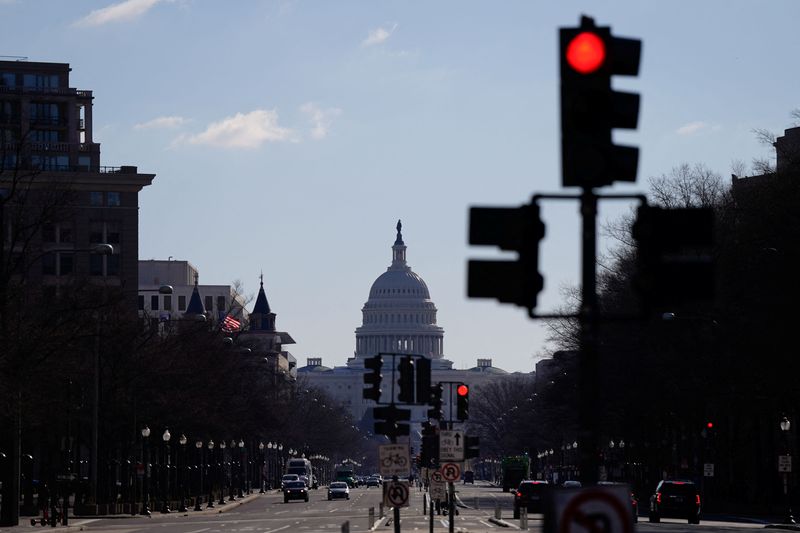 Trump vows to evict homeless from Washington, official says National Guard may be deployed