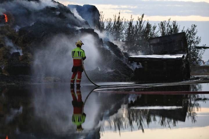 Los incendios asolan España: dos muertos, veinte heridos y miles de evacuados