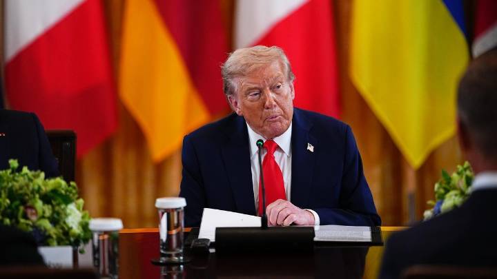 Donald Trump hot mic comment: US President makes ‘crazy’ Vladimir Putin comment to Emmanuel Macron