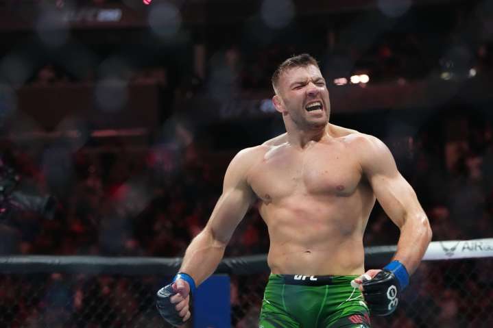 UFC 319 Main Event Preview and Prediction: Dricus Du Plessis