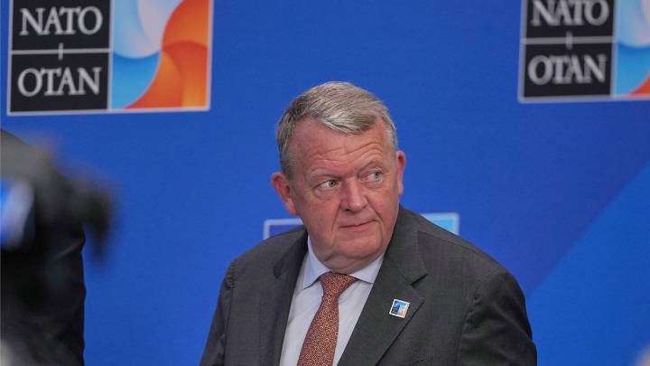 Denmark summons U.S. envoy after report of Americans carrying out influence operations in Greenland