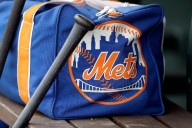 Mets let pitcher who saved bullpen go to make room for up