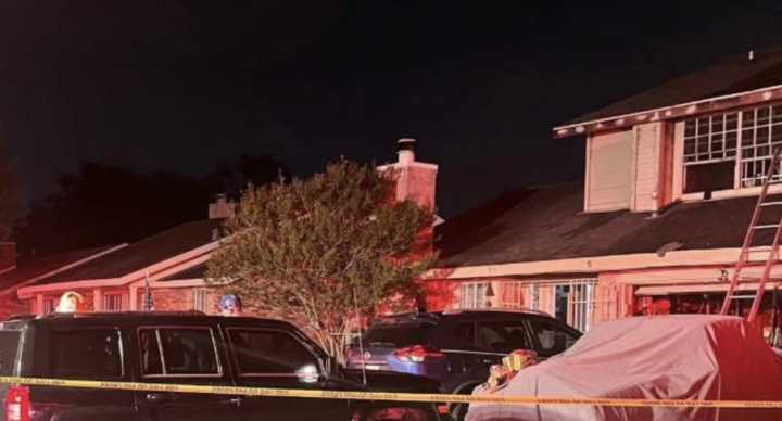 Niño muere en incendio en Houston: familia afectada por tragedia en Redding Springs