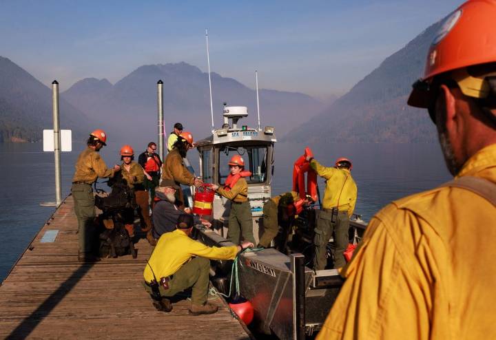 Inside the fight to slow down WA’s roller coaster Bear Gulch fire