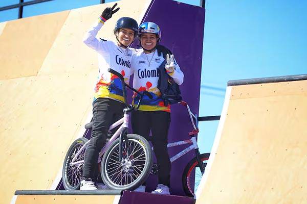 Delegación colombiana ‘arrasa’ en el Bmx Freestyle en Paraguay