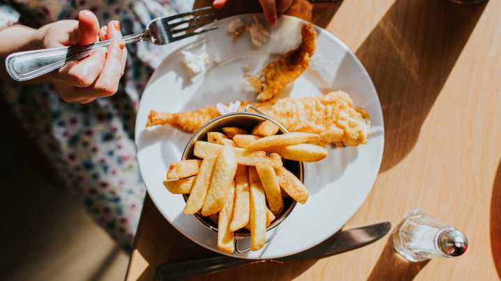Why Fish Tastes Better At Restaurants, According To Chefs
