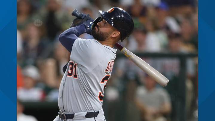 Hernaiz draws walk-off walk, Athletics beat Tigers 7