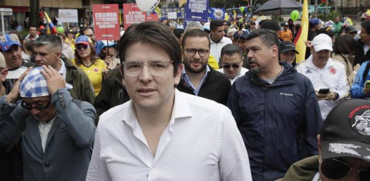 Muere Miguel Uribe, el precandidato presidencial colombiano que fue acribillado a tiros en un mitin