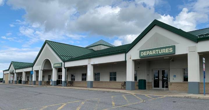 Airport officials seeking designs on jet hangar initial phase, site work