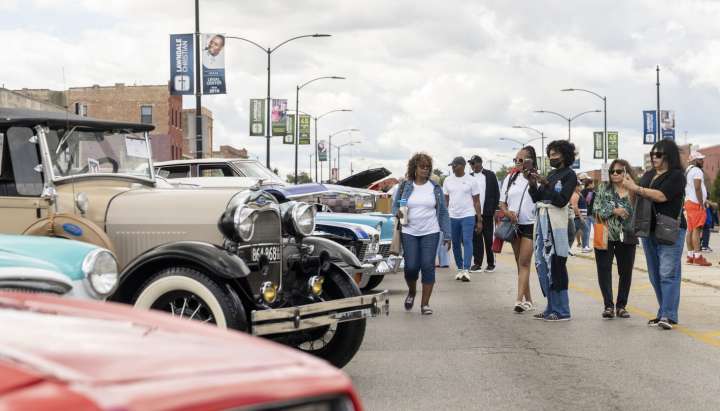 Block party, classic car show brings North Lawndale community together