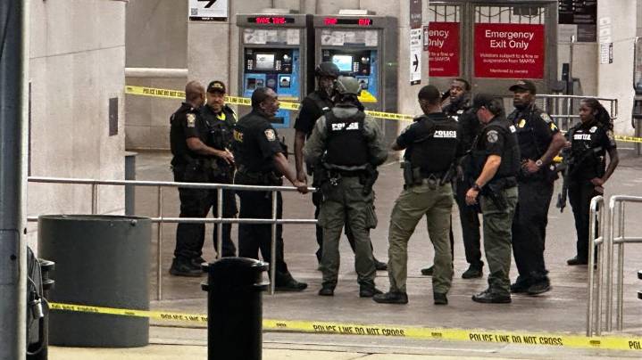 Suspect shot at MARTA officers after public urination stop in Five Points parking lot