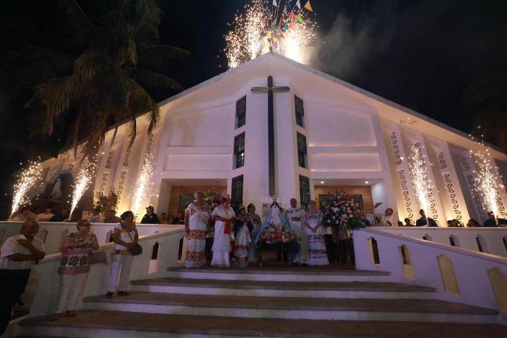 Isla Mujeres celebra con fe y tradición las fiestas patronales en honor a la Virgen de la Asunción