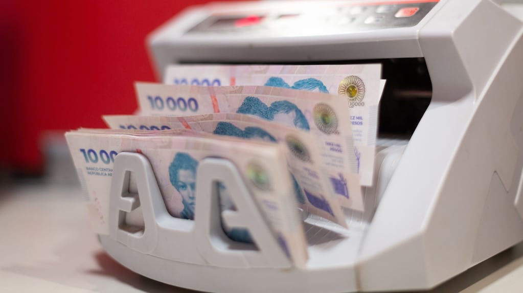 Cambia el plazo fijo: cuánto rinde invertir $900.000 a 30 días tras la suba de las tasas de interés