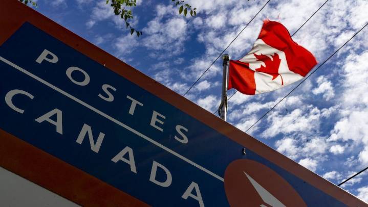 Canada Post urges union to revisit offers, says gap between parties is ‘substantial’