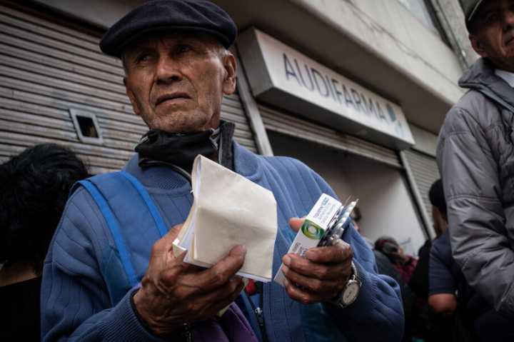 Alertan que el 60% de pacientes no reciben sus medicamentos en Colombia