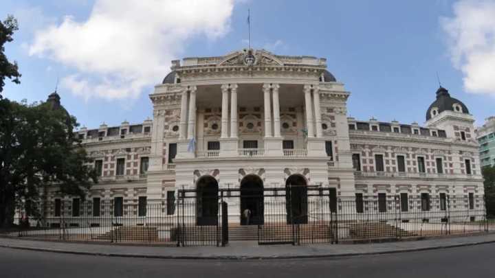 Paritarias bonaerenses: nueva oferta para docentes y estatales