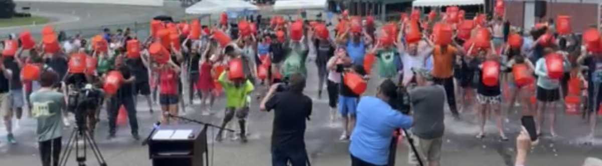 Empire City Casino and City of Yonkers host Ice Bucket Challenge