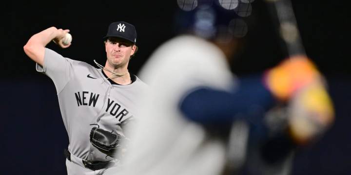 Cam Schlittler throws six perfect innings in 7th MLB start