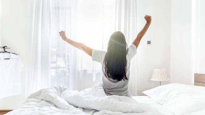 5 simple sleep hacks to give you more energy and focus the next day