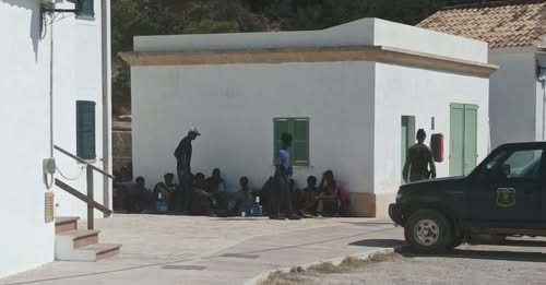 Vox pedirá en el Congreso la dimisión del delegado del Gobierno en Baleares por la crisis de las pateras