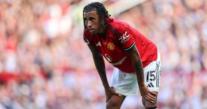 Rio Ferdinand shuts down Leny Yoro Man United claim with brutal response