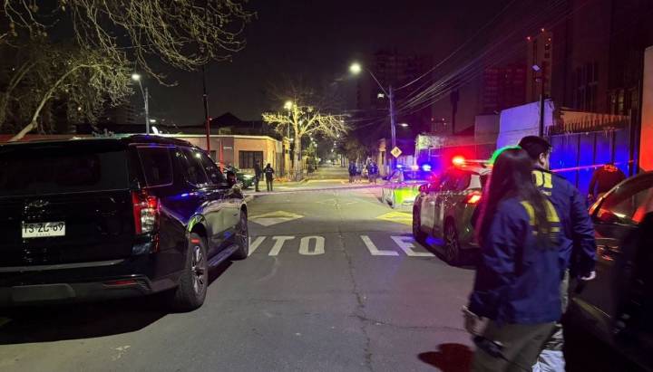 Hombre murió baleado en plena calle de La Cisterna: "Recibió un impacto por la espalda"