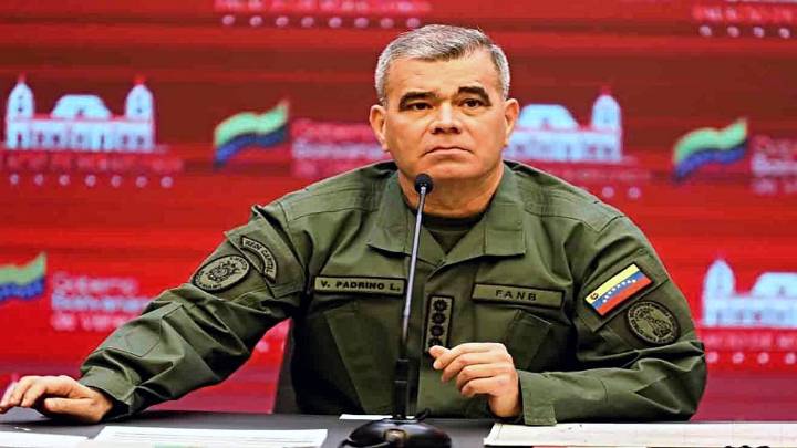 Padrino López: Venezuela se mantendrá firme ante el «marketing del imperialismo»