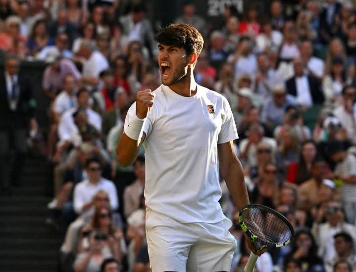 US Open Commentator Melts Hearts With Touching Praise for Carlos Alcaraz Ahead of the US Open, one of the tournament's commentators and Serena Williams' ex-coach, heaps praise on Carlos Alcaraz. Vatsa