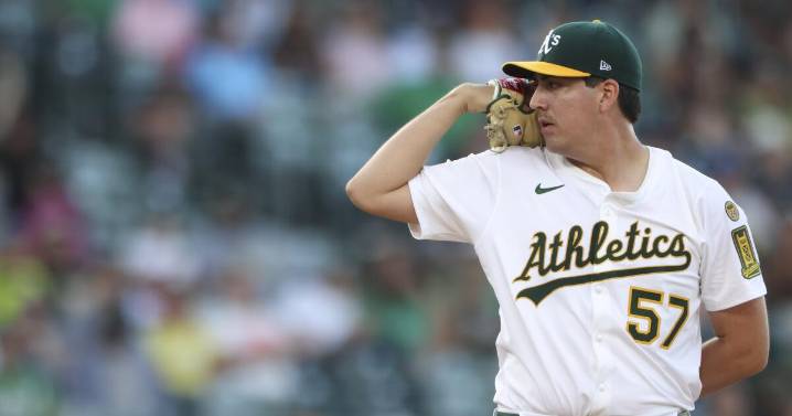 Jacob López poncha a 9 durante 7 entradas en blanco y Atléticos vencen a Rays
