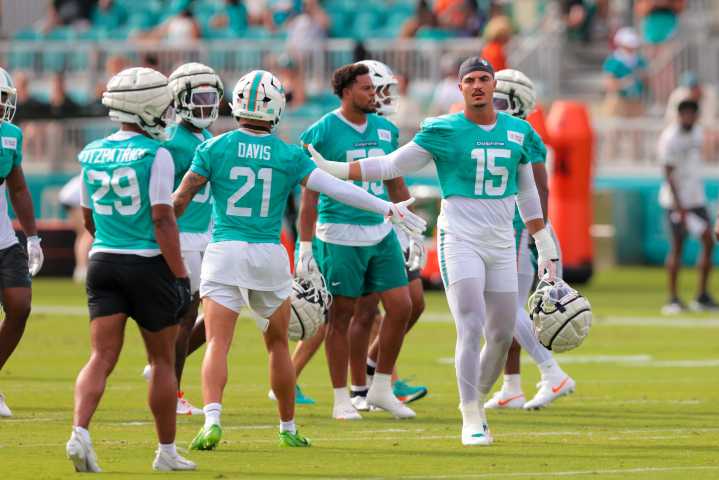 Eagles, Dolphins Connected in Possible Blockbuster Trade