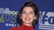 '90s music icon wows fans with incredible throwback