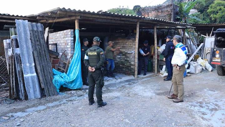 Desmantelan matadero clandestino que contaminaba el río Otún y ponía en riesgo la salud pública en Pereira