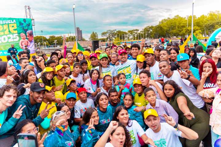 Arrancó Plan Vacacional Comunitario Venezuela Ríe 2025 en Bolívar