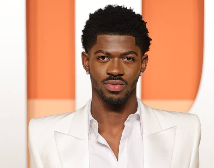 Video shows Lil Nas X wandering hours before erratic jaunt, arrest