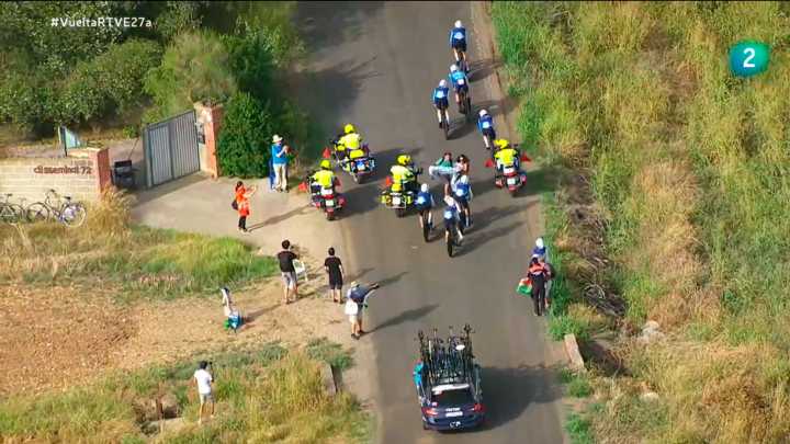 Lío con el Israel en la Vuelta: Unos manifestantes boicotean la crono por equipos a su paso