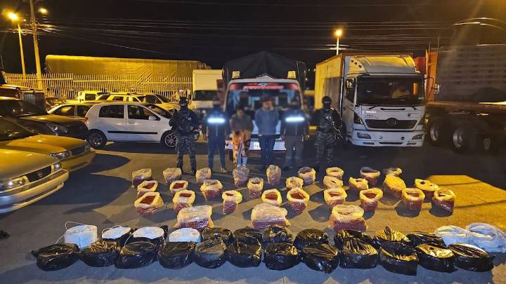 "Actos terroristas". Incautan en Ecuador material explosivos para ejecutar atentados en Colombia