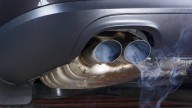 Si su carro bota agua por el escape estas son las causas y posibles reparaciones que debe realizar