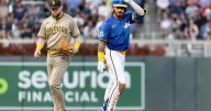 Minnesota Twins take advantage of wild fourth inning in 7