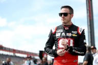 NASCAR Insiders Split on Alex Bowman’s ‘Race Manipulation’ Outburst as Richmond Traffic Block Sparks Debate When Alex Bowman keyed up his radio and vented, the frustration went well beyond a single re