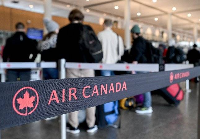 Air Canada flight attendants picketing at 4 major airports on national day of action