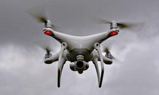 Suspenden las operaciones y comercialización de drones