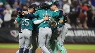 Marineros hacen historia con nueve dobles y hunden más a Mets en su peor racha