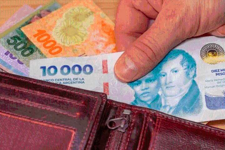 Poder adquisitivo: El salario de diversos sectores de la economía sigue perdiendo contra la inflación